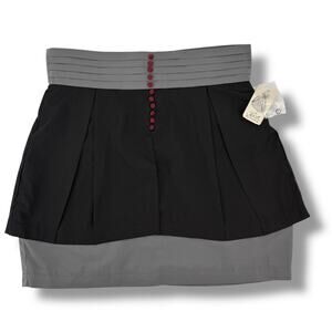 Twelve by Twelve Black Gray Mini Skirt Red Buttons Bow Back Size Medium